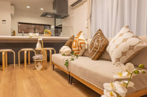 桜の川38 villa in 7 mins from 幡谷, direct to Shinjuku Shibuya, 4 bedrooms for up to 11 people